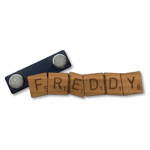 Namensschild Scrabble Gebogen, Holz Namensschild Scrabble Gebogen, Holz Namensschild, Namensschild, Werbe Namensschild, Namensschild Aus Holz, Namensschild Kaufen,